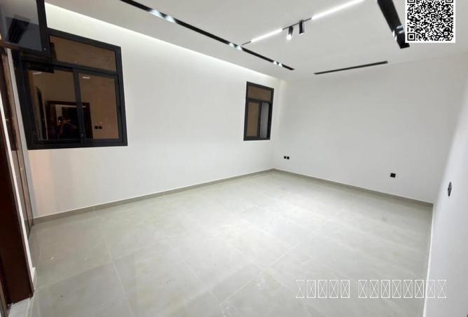 77808186 - Property Image 2