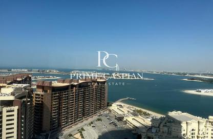 Apartment - 1 - 1 for rent in The Palm Tower - Palm Jumeirah - Dubai