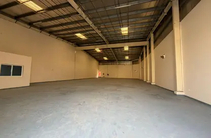 Warehouse - Studio - 1 Bathroom for rent in Al Sajaa Industrial - Al Sajaa - Sharjah
