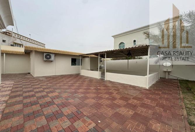 74232835 - Property Image 3