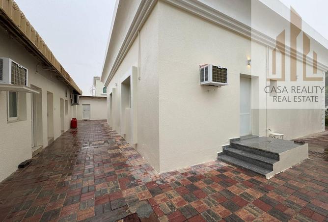 74232835 - Property Image 2