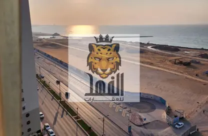 شقة - 1 حمام للايجار في مساكن كورنيش عجمان - طريق كورنيش عجمان - عجمان