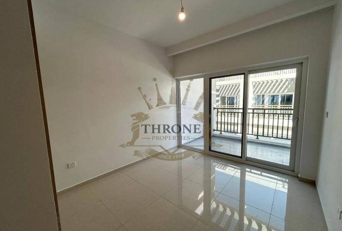 100401887 - Property Image 3