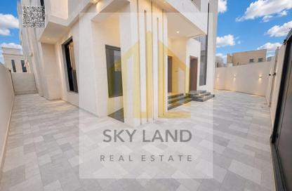 Villa - 5 - 7 for sale in Al Zaheya Gardens - Al Zahya - Ajman