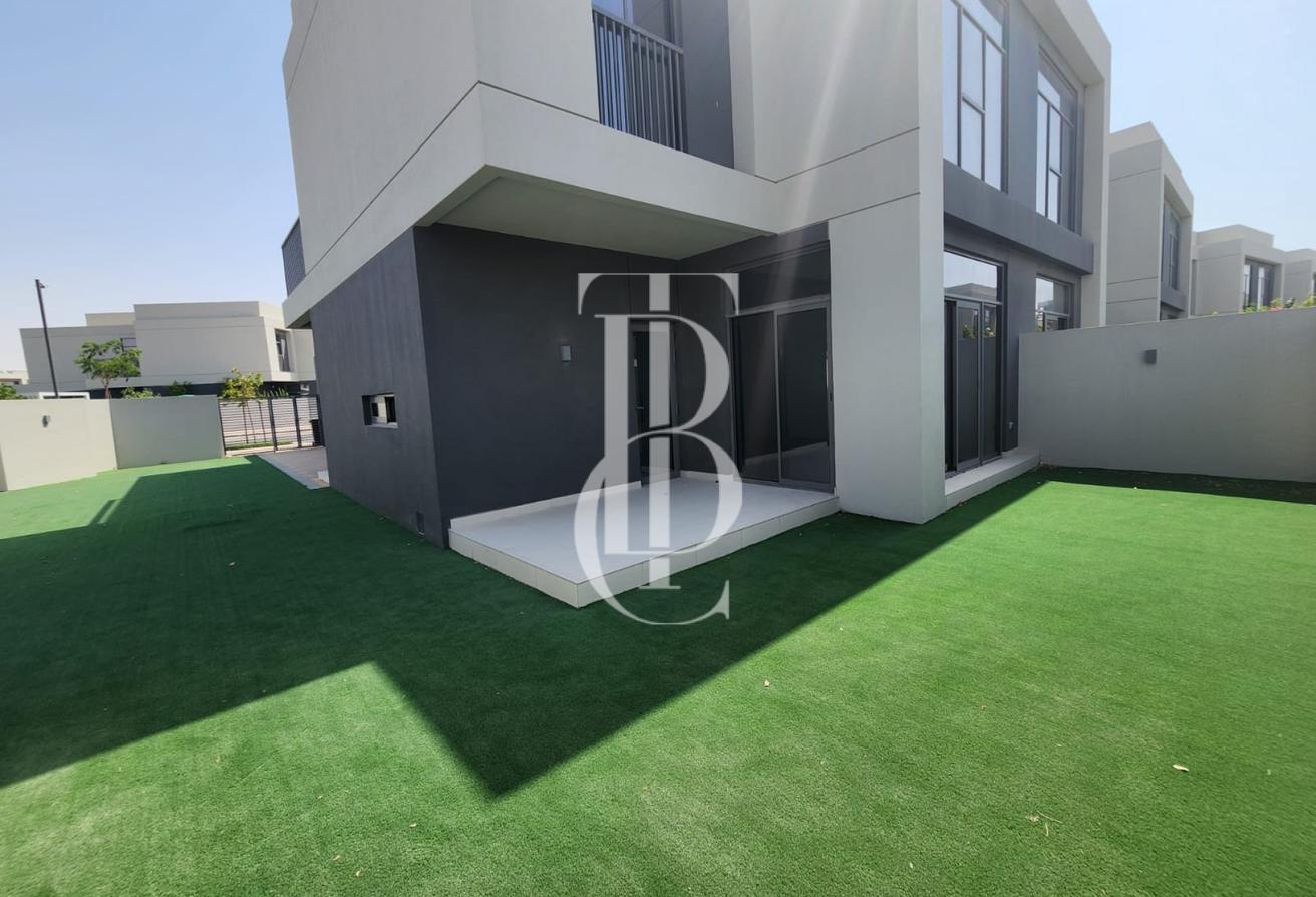 3 En-Suite Beds | Beachfront Lagoon | Family Ready photo 17