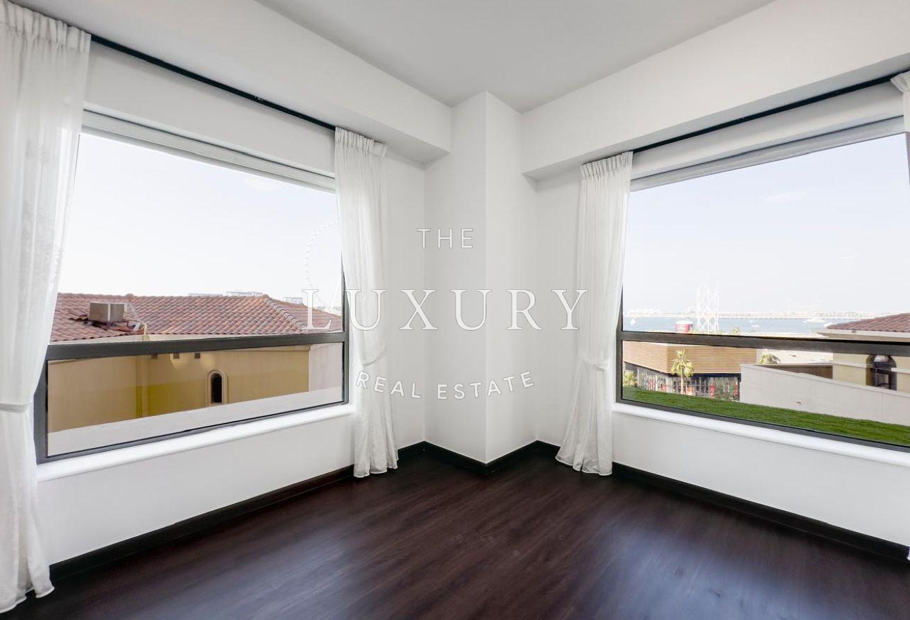 Full Sea view | Upgraded | Vacant photo 12