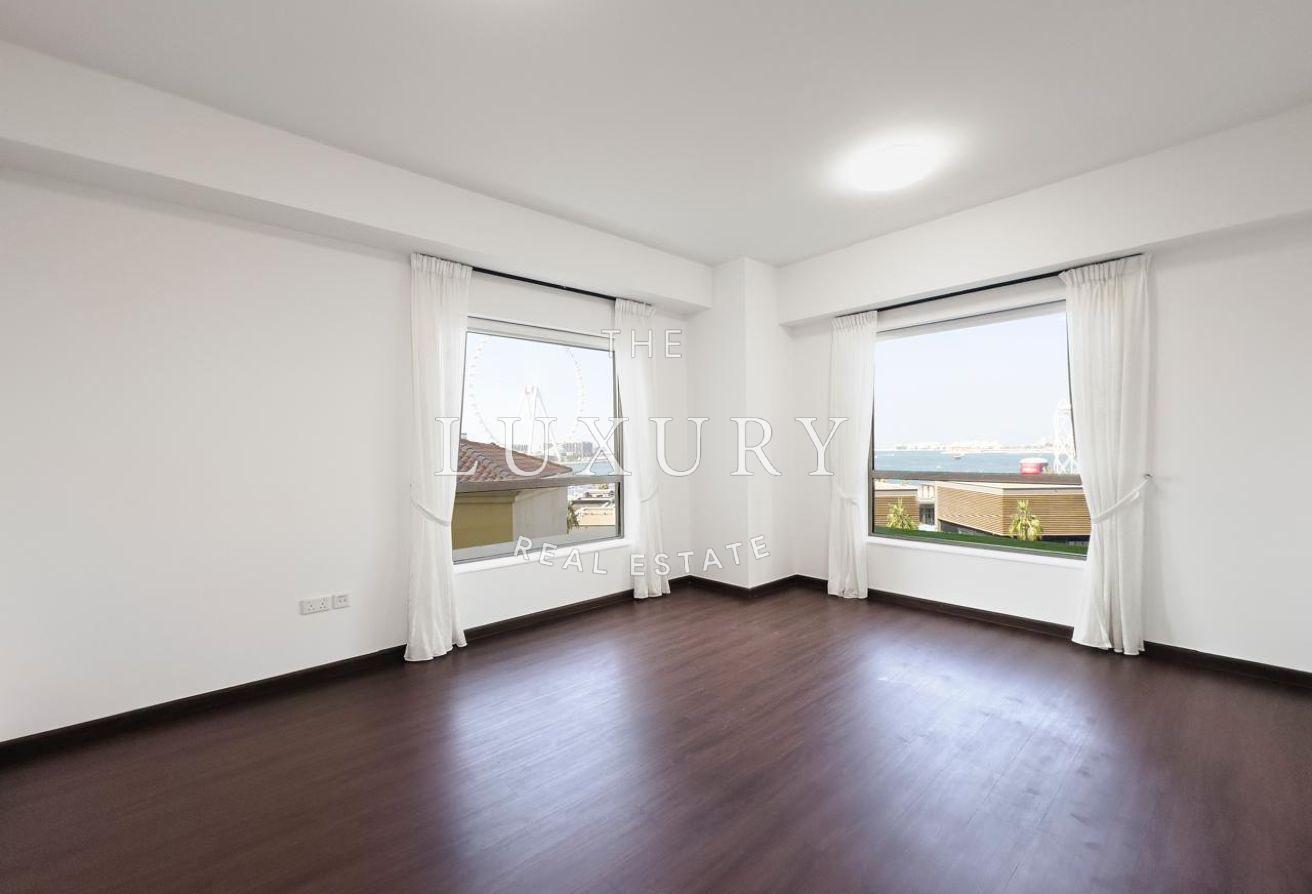 Full Sea view | Upgraded | Vacant photo 11