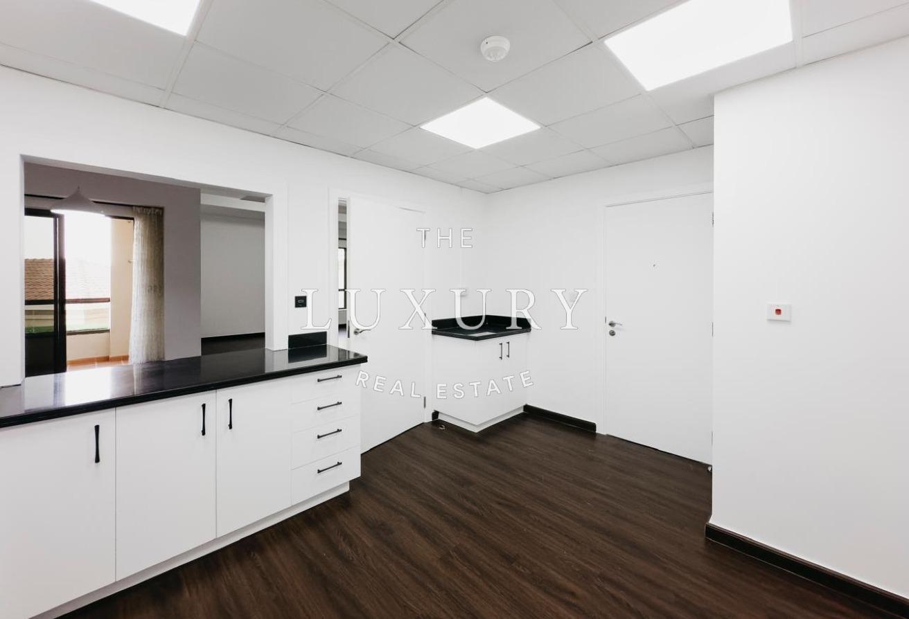 Full Sea view | Upgraded | Vacant photo 8