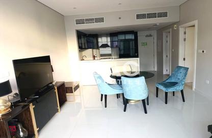 Apartment - 2 Bedrooms - 3 Bathrooms for sale in Bay's Edge - Business Bay - Dubai