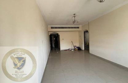 Apartment - 2 Bedrooms - 2 Bathrooms for rent in Qasimia 13 building - Al Nad - Al Qasimia - Sharjah