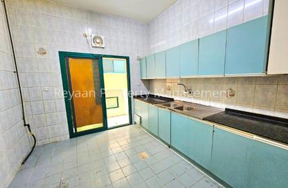 Apartment - 2 - 3 for rent in Dar Al Majaz - Jamal Abdul Nasser Street - Al Majaz - Sharjah