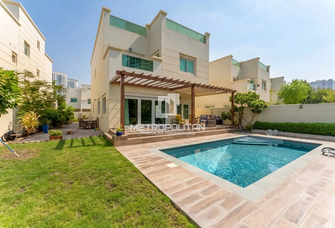 166525918 - Property Main Image
