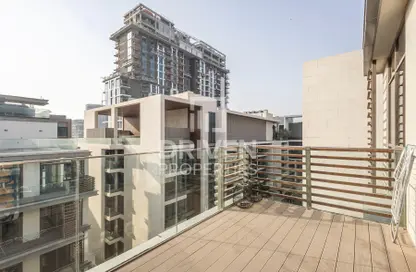 شقة - غرفة نوم - 2 حمامات للايجار في 14 بناية - سيتي ووك السكنية - سيتي ووك - دبي