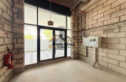 Shop - Studio - 1 Bathroom for rent in Azizi Riviera 48 - Azizi Riviera - Meydan One - Meydan - Dubai