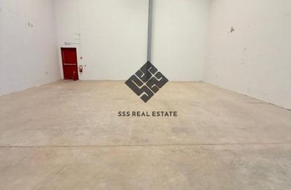 Warehouse - Studio for rent in Umm Dir - Umm Al Quwain