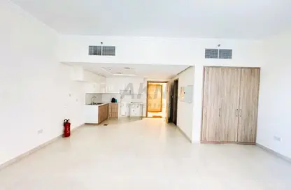 Apartment - Studio - 1 Bathroom for rent in Al Multaqa Avenue - Mirdif Hills - Mirdif - Dubai