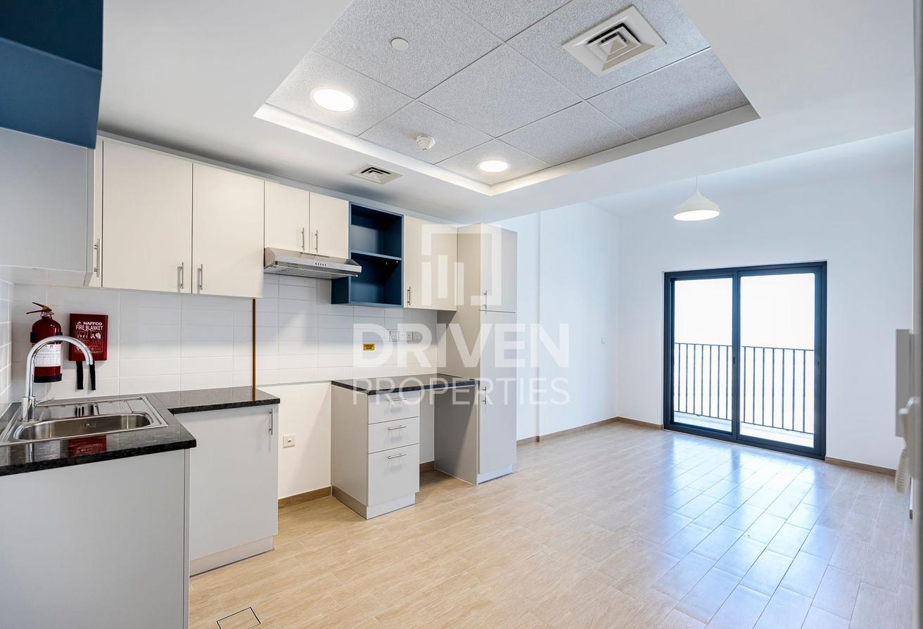 Well Maintained | Near Metro | Ready to Move In photo 5