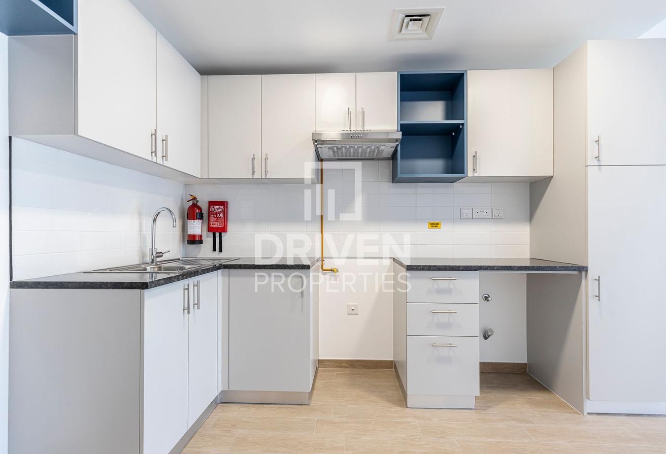 Well Maintained | Near Metro | Ready to Move In photo 9