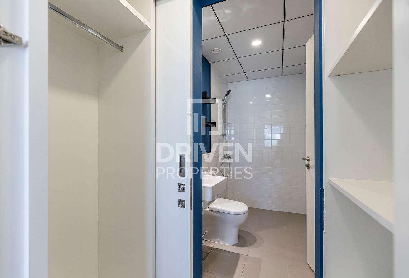 Well Maintained | Near Metro | Ready to Move In photo 11