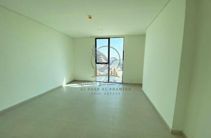 Apartment - 2 - 3 for rent in AlFalah - Muwaileh Commercial - Sharjah