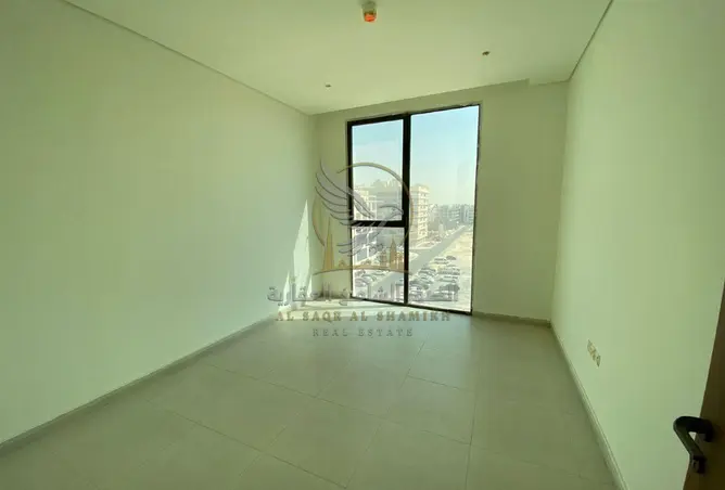 160977992 - Property Image 3