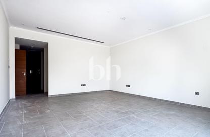 Villa - 5 Bedrooms - 5 Bathrooms for rent in District 4 - Jumeirah Park - Dubai