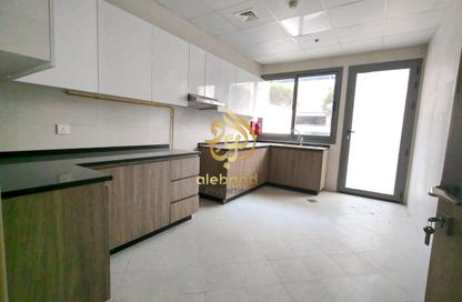 Apartment - 1 Bedroom - 2 Bathrooms for rent in Prestige Building - International City Phase 2 - Al Warsan 4 - Al Warsan - Dubai Apartment - 1 Bedroom - 2 Bathrooms for rent in Prestige Building - International City Phase 2 - Al Warsan 4 - Al Warsan - Dubai