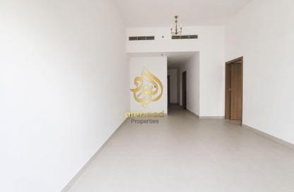 Apartment - 1 Bedroom - 2 Bathrooms for rent in Prestige Building - International City Phase 2 - Al Warsan 4 - Al Warsan - Dubai Apartment - 1 Bedroom - 2 Bathrooms for rent in Prestige Building - International City Phase 2 - Al Warsan 4 - Al Warsan - Dubai