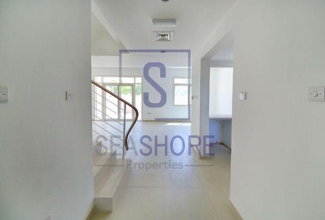 102001899 - Property Image 2