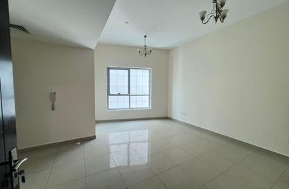 Apartment - 1 Bedroom - 2 Bathrooms for rent in Al Khan Corniche - Al Khan - Sharjah