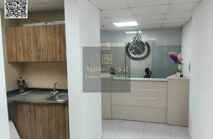 Office Space - 3 Bedrooms - 1 Bathroom for rent in Falcon Tower 1 - Falcon Towers - Ajman Downtown - Ajman