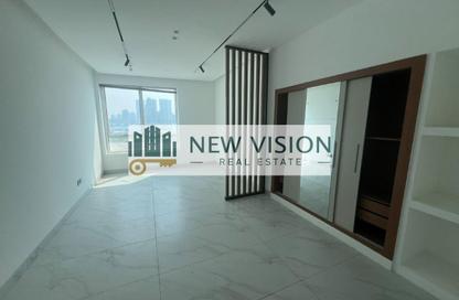 Apartment - Studio - 1 for rent in Beach Tower 1 - Al Khan Lagoon - Al Khan - Sharjah