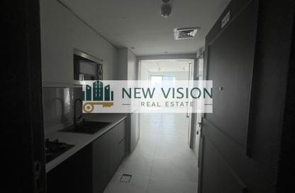 Apartment - Studio - 1 for rent in Beach Tower 1 - Al Khan Lagoon - Al Khan - Sharjah Apartment - Studio - 1 for rent in Beach Tower 1 - Al Khan Lagoon - Al Khan - Sharjah