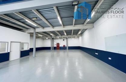 Warehouse - Studio - 3 Bathrooms for rent in Al Qusais Industrial Area 4 - Al Qusais Industrial Area - Al Qusais - Dubai