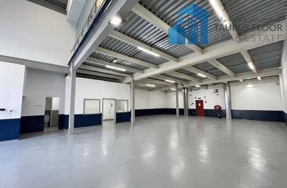Warehouse - Studio - 3 Bathrooms for rent in Al Qusais Industrial Area 4 - Al Qusais Industrial Area - Al Qusais - Dubai