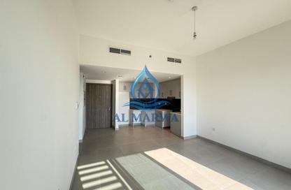 Apartment - 1 - 1 for rent in Jawaher Residences 1 - Jawaher Residences - Maryam Island - Al Khan - Sharjah