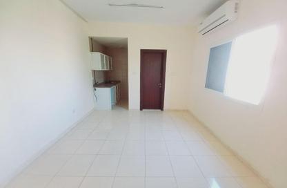Apartment - Studio - 1 Bathroom for rent in Al Shamsi 2 - Muwaileh Commercial - Sharjah
