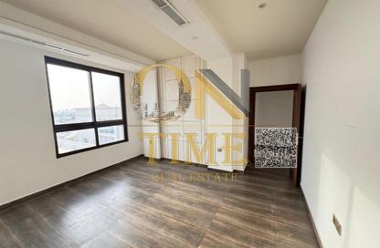 Apartment - 2 Bedrooms - 3 Bathrooms for rent in Al Jurf 2 - Al Jurf - Ajman Downtown - Ajman