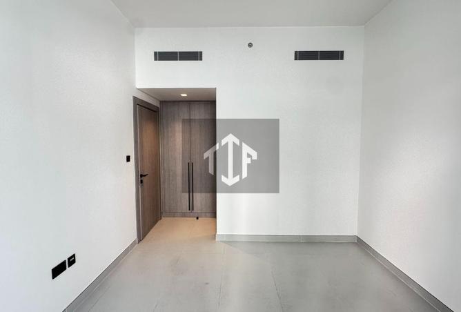 121997590 - Property Image 2