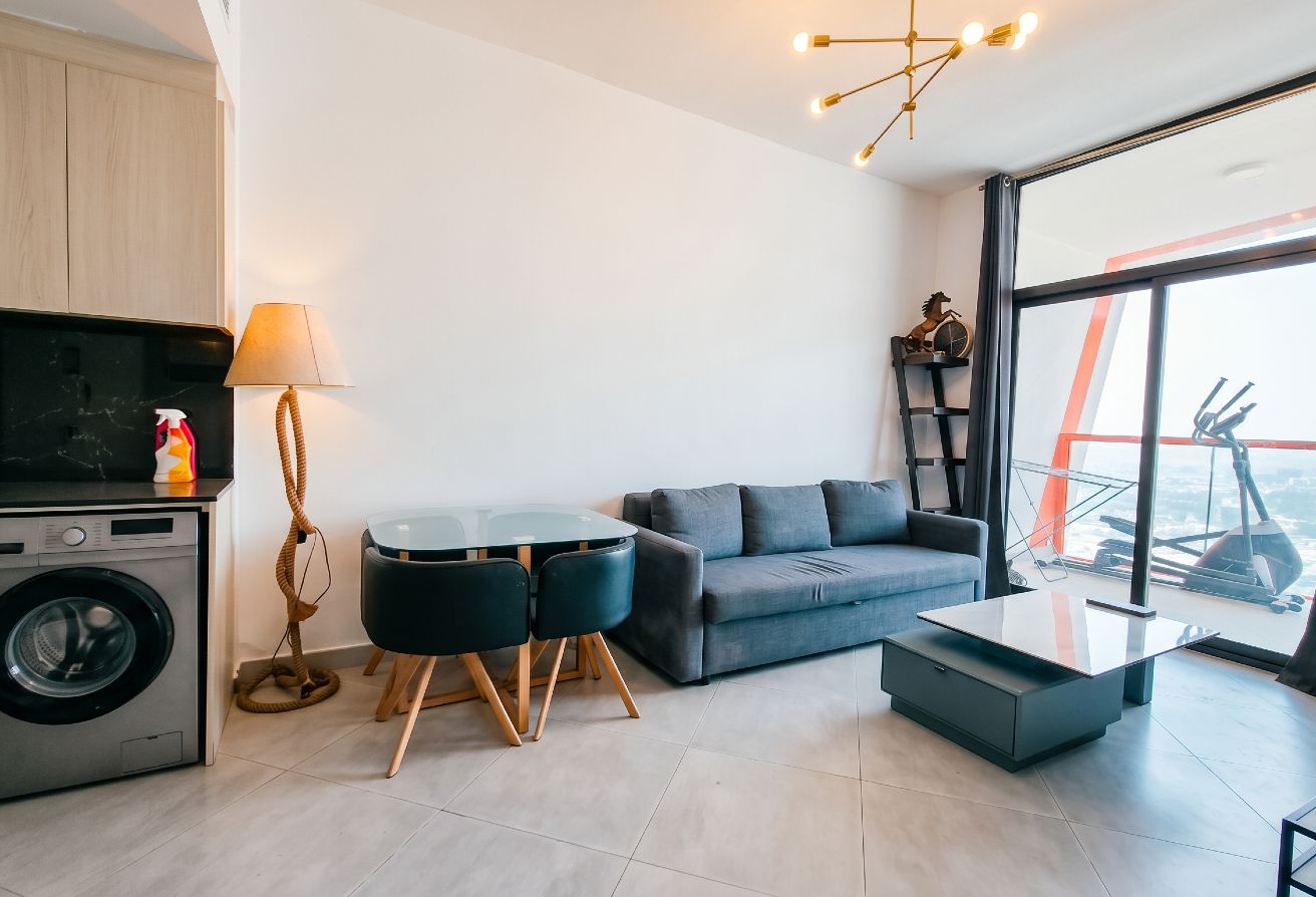 Vacant | High ROI | High Floor