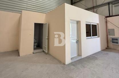 Warehouse - Studio for rent in Al Qusais Industrial Area - Al Qusais - Dubai