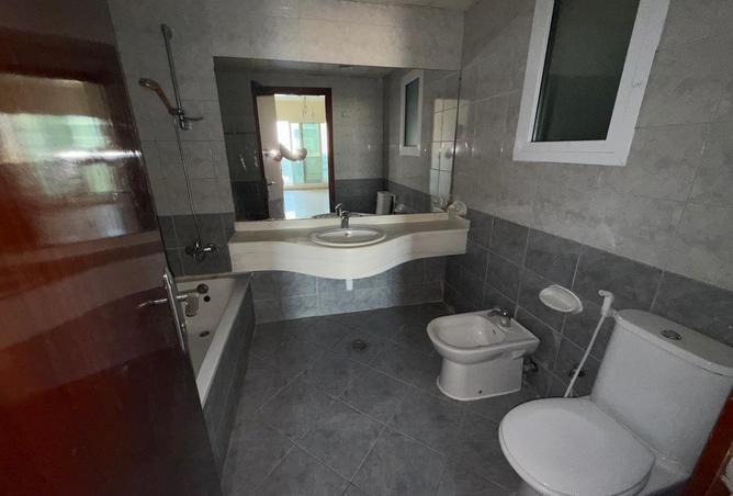 56943674 - Property Image 2