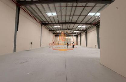 Warehouse - Studio - 4 Bathrooms for rent in Al Sajaa S - Al Sajaa - Sharjah