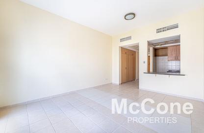Apartment - Studio - 1 for rent in Building 227 - Mogul Cluster - Discovery Gardens - Dubai