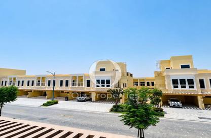 Villa - 4 - 5 for sale in Malta - Damac Lagoons - Dubai