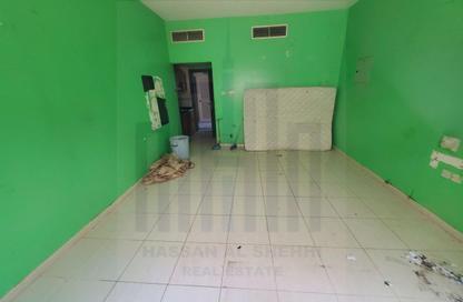 Apartment - Studio - 1 Bathroom for rent in Fire Station Road - Muwaileh - Sharjah Apartment - Studio - 1 Bathroom for rent in Fire Station Road - Muwaileh - Sharjah
