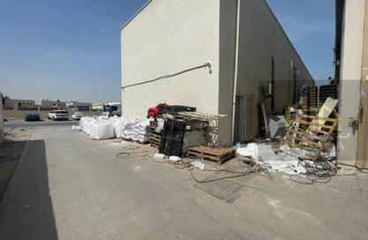 مستودع - استوديو - 4 حمامات للبيع في الجرف الصناعية 2 - الجرف الصناعية - عجمان