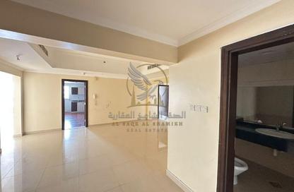 Apartment - 2 - 4 for rent in Al Majaz Pearl - Al Majaz 2 - Al Majaz - Sharjah