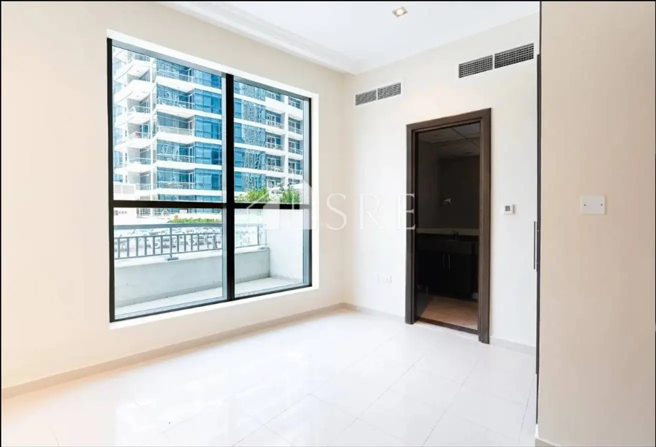 127012112 - Property Main Image