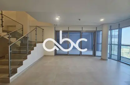 Apartment - 2 Bedrooms - 3 Bathrooms for rent in Radiant Viewz Towers - City Of Lights - Al Reem Island - Abu Dhabi